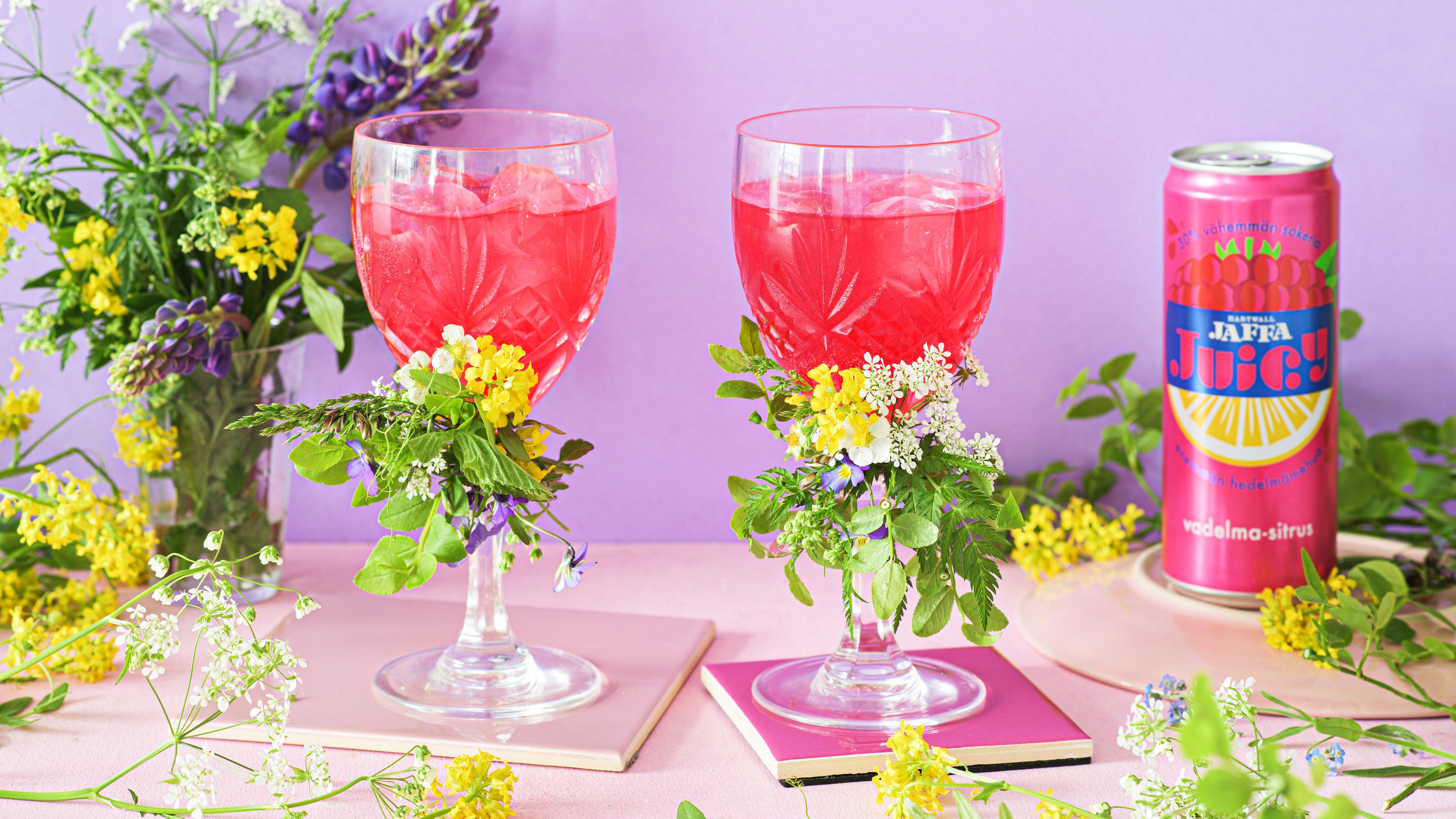 Maaginen juhannustaika-mocktail