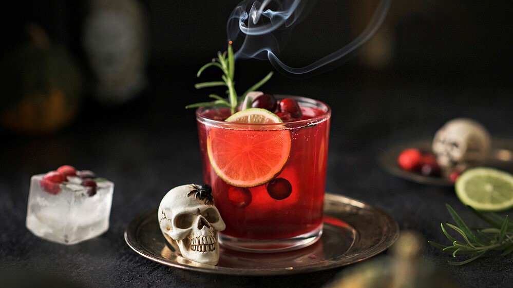 Halloween-drinkki: karpalococktail