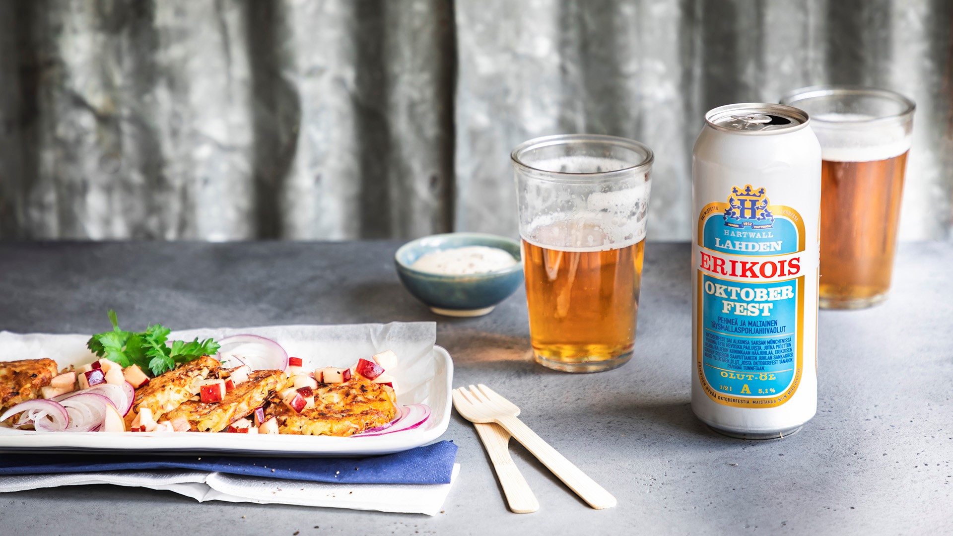 Resepti Oktoberfestiin: perunaröstit ja pikkelöityä omenaa